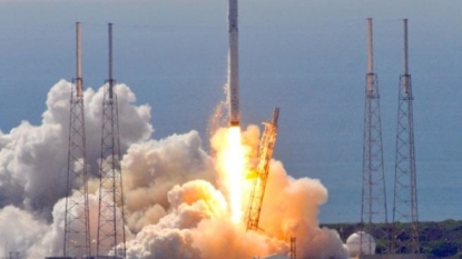 Space X rocket explodes during testing at Cape Canaveral