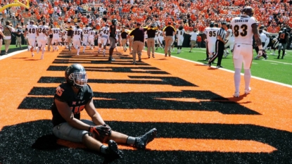 Stunning final play gives Central Michigan win over Okla