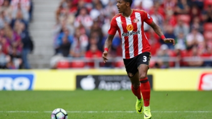 Moyes ‘not impressed’ with Van Aanholt