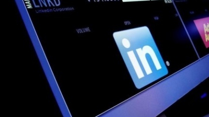 LinkedIn launches “Lite” version for mobile browsing in India