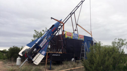 Stuntman makes legendary jump that Evel Knievel failed