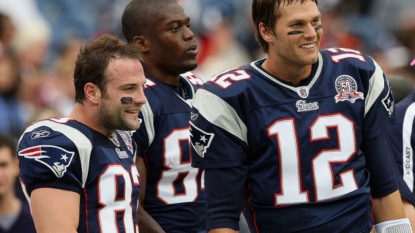 Tom Brady staying in football shape by playing catch with Wes Welker