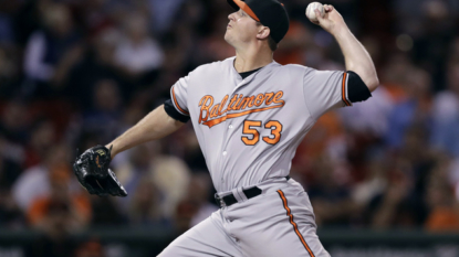 Trumbo hits 42nd as O’s beat Red Sox 1-0