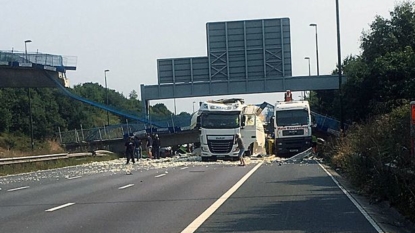 M20 reopens with half a bridge