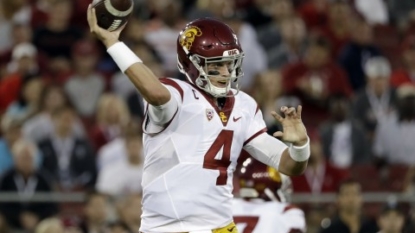 USC promotes QB Sam Darnold to starter over Max Browne