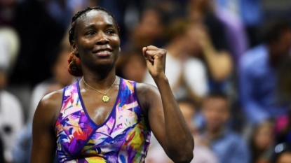 Williams ties Navratilova with 306th Slam win