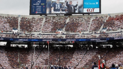 Temple fans protest Penn State’s honoring of Paterno