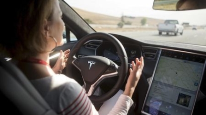 Software maker: Warned Tesla about hands-free Autopilot use