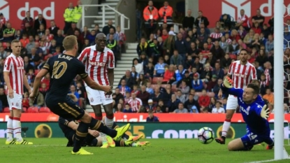 Harry Kane hits 50th Premier League goal