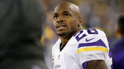 Vikings’ Peterson out of surgery, ready for rehab