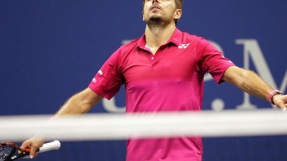 Wawrinka edges closer to career grand slam