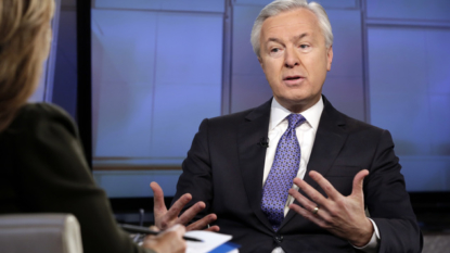 Wells Fargo CEO to apologize to Senate committee