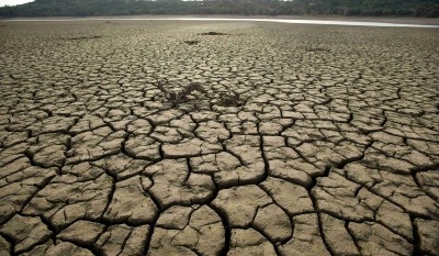 What does a mountain lake reveal about California’s drought?