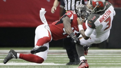 Winston throws 4 TD passes, Bucs beat Falcons 31-24