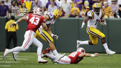 Wisconsin upsets No. 5 LSU at Lambeau Field