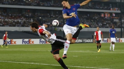 Manchester United lose opening Europa League tie to Feyenoord