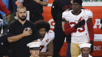 49ers’ Eric Reid joins Colin Kaepernick’s protest