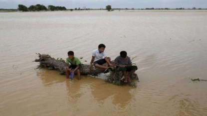 10 killed in Indonesia flood, landslides