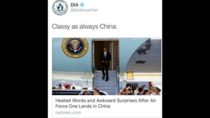 Bumpy start to Obama’s China trip, beginning with the stairs