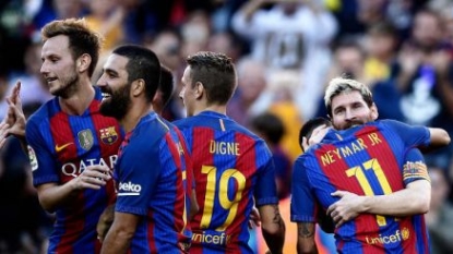 Messi returns, scores in Barca’s 4-0 win over Deportivo