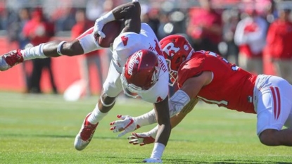 IN holds off Rutgers behind Redding’s two TDs