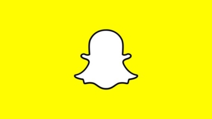 Snapchat finally gets group messaging