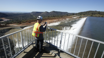 Oroville Dam Spillway Trouble and Evacuation