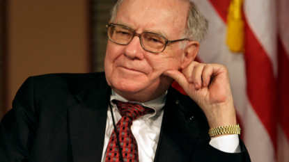 Warren Buffett invests heavily in Apple