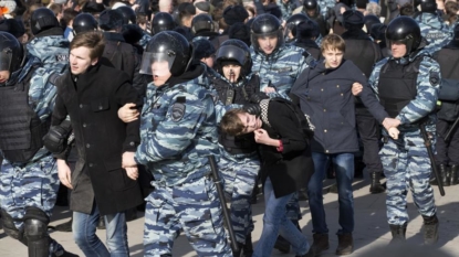 United States urges Russian Federation to free ‘peaceful protesters’ as 100s are arrested