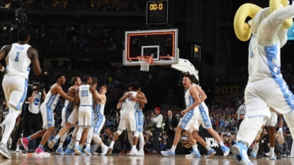 Missed out-of-bounds call aides Tar Heels in final minute