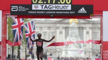 Mary Keitany breaks a marathon record with 3rd London win