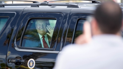 Trump attends Easter service in Palm Beach