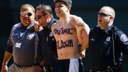 Tigers top Red Sox 6-5 after wild 8th inning