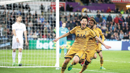 Tottenham stages late fightback, wins 3-1 at Swansea