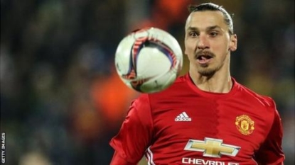 Late Ibrahimovic penalty earns draw for Man Utd against Everton