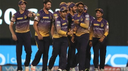 KKR win toss, opt to bowl