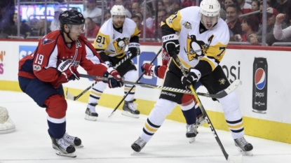 Crosby scores twice, Bonino has victor as Pens beat Caps