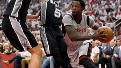 Harden, Rockets rout Spurs 125-104 to tie series