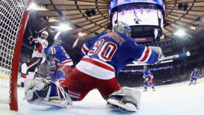 Rangers top Senators 4-1, tie series 2-2