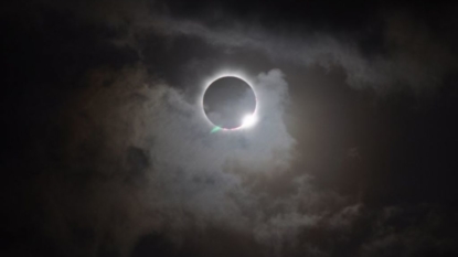 Twitter now has a totality emoji to celebrate the solar eclipse