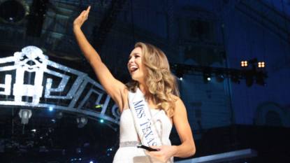 Cara Mund crowned 91st Miss America!