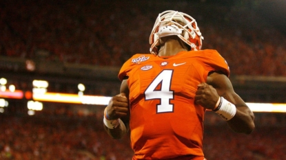 No. 3 Clemson powers past No. 14 Louisville, 47-21