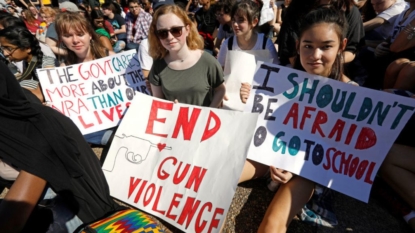 USA students stage walkouts to protest gun violence