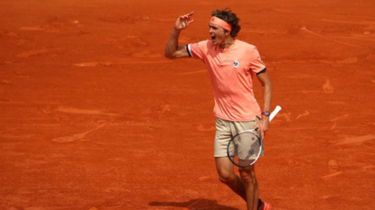 Thiem takes revenge on Zverev, moves into semis at Roland Garros